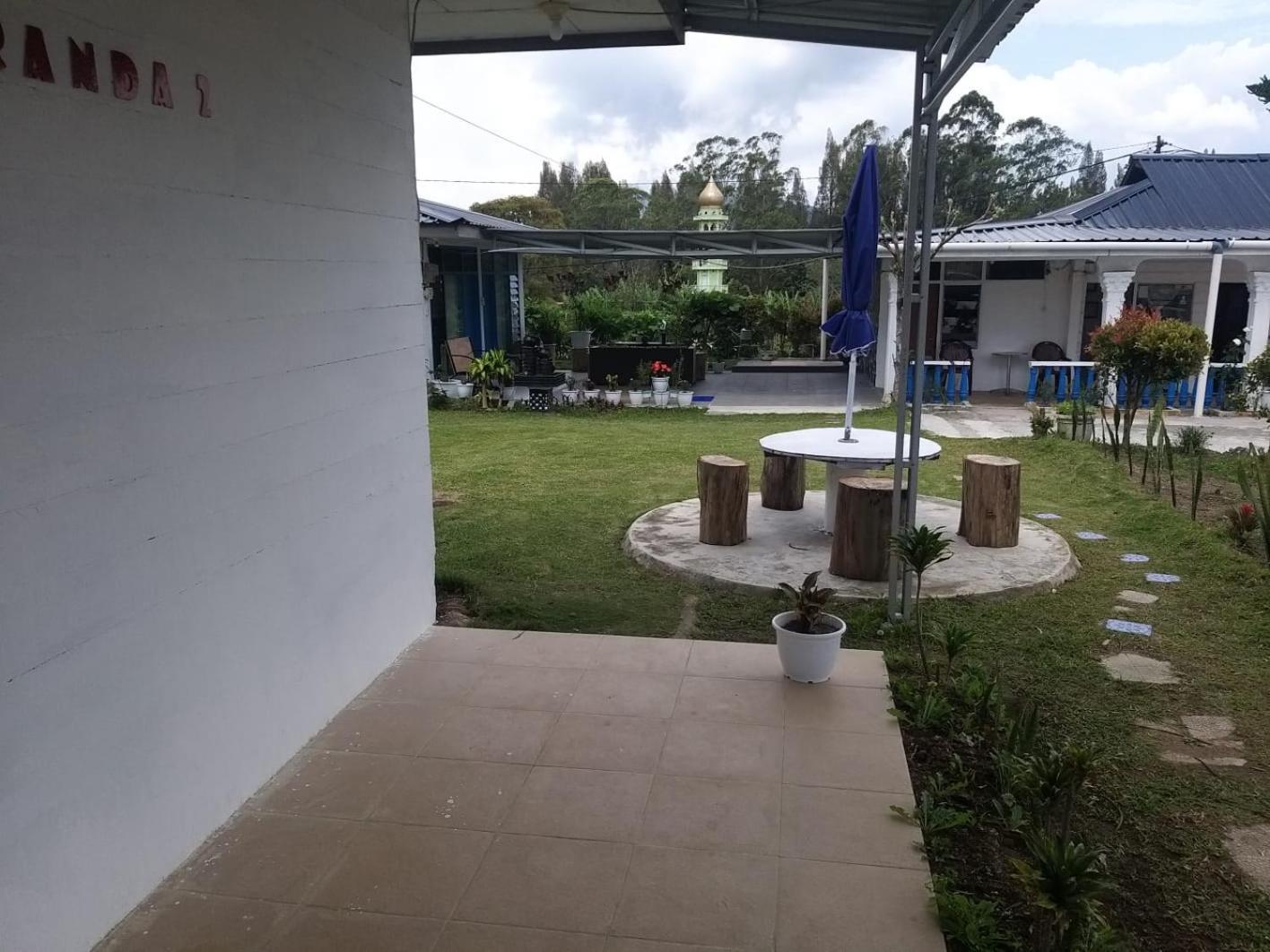 Kaliaga Bungalow Berastagi Exterior foto