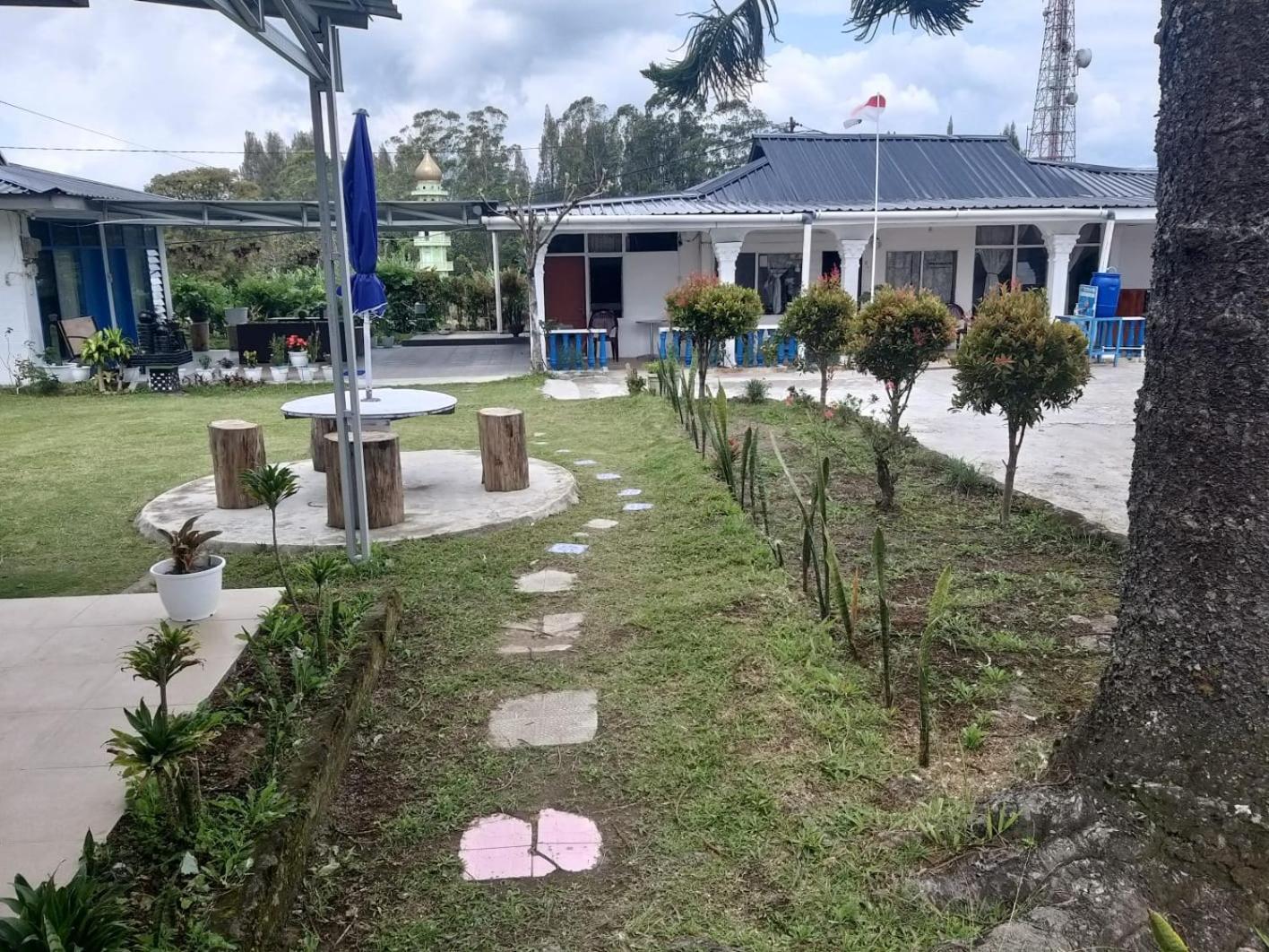 Kaliaga Bungalow Berastagi Exterior foto